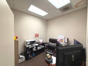 17061 Alico Commerce Ct, Fort Myers, FL for lease Interior Photo- Image 2 of 12