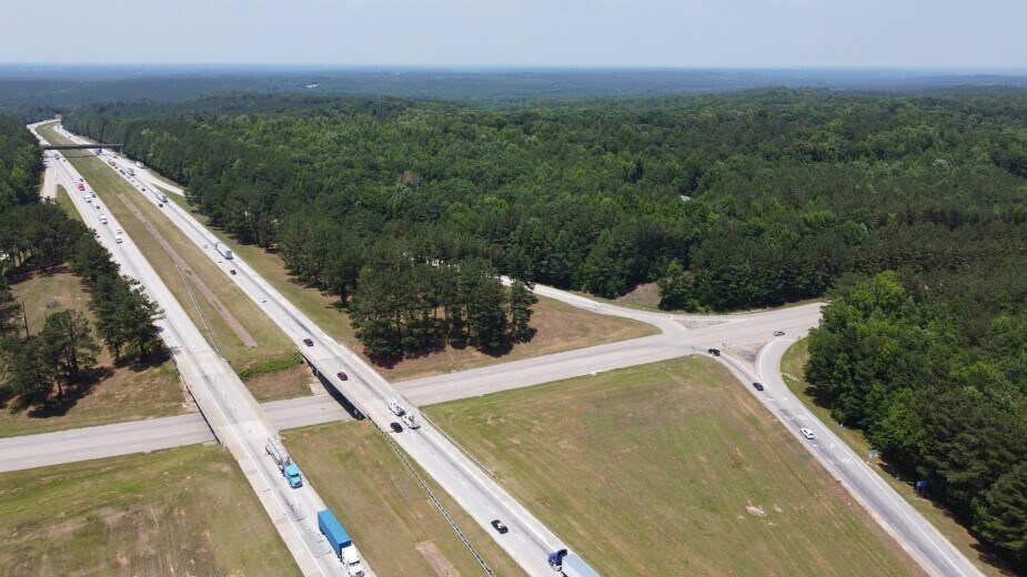 142 Singing Pines Ln, Ridgeway, SC for sale - Building Photo - Image 2 of 6