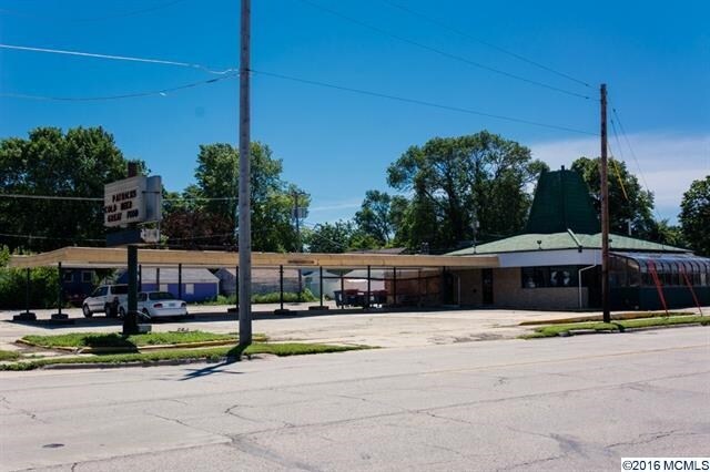 1707 S Federal Ave, Mason City, IA à vendre - Photo du bâtiment - Image 2 de 13