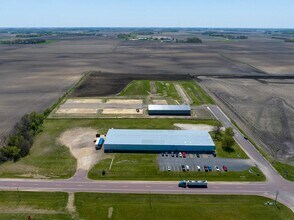 700 Armstrong Dr, Fairmont, MN - AERIAL  map view - Image1