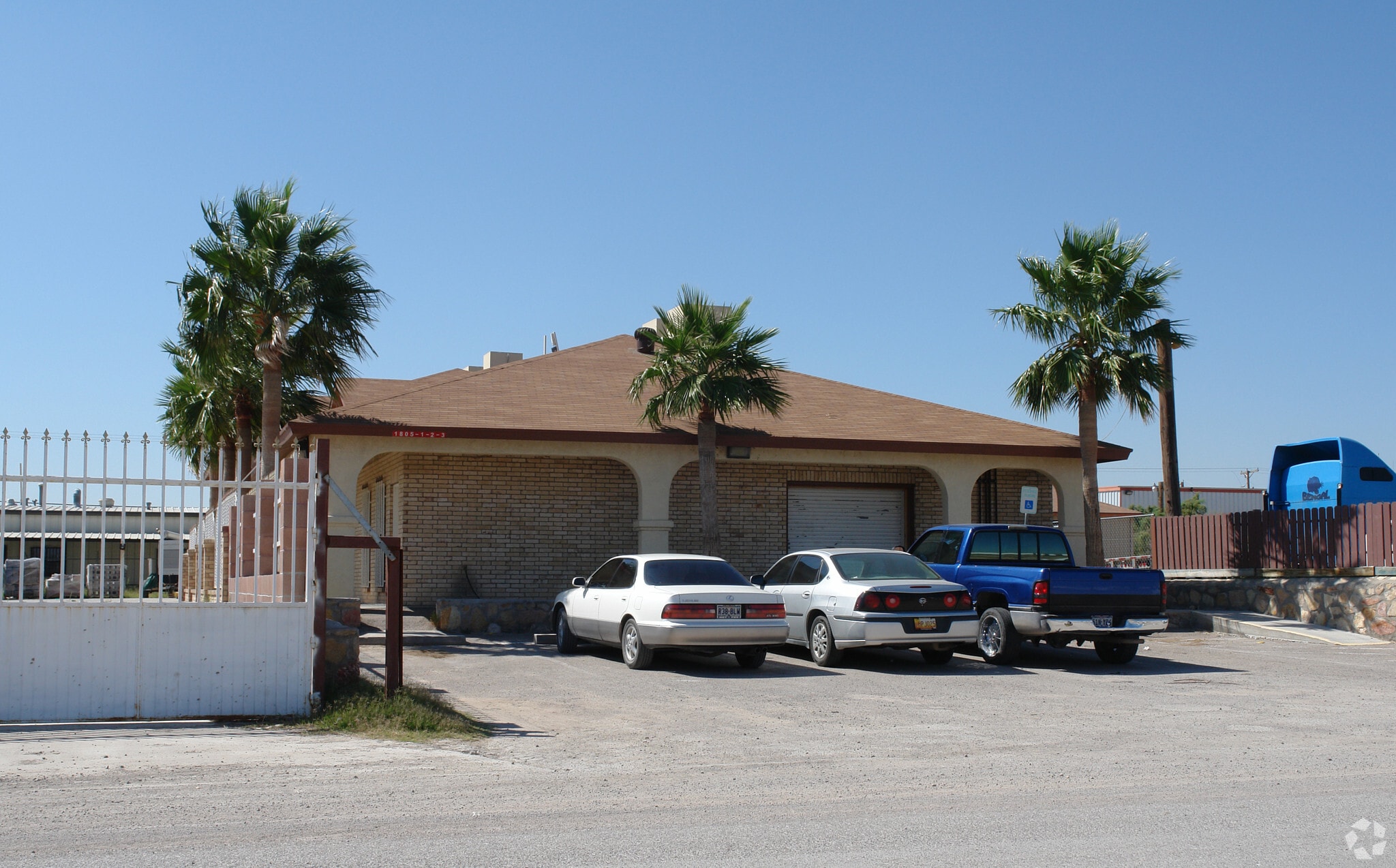 1805 Futurity Dr, Sunland Park, NM for lease Primary Photo- Image 1 of 15