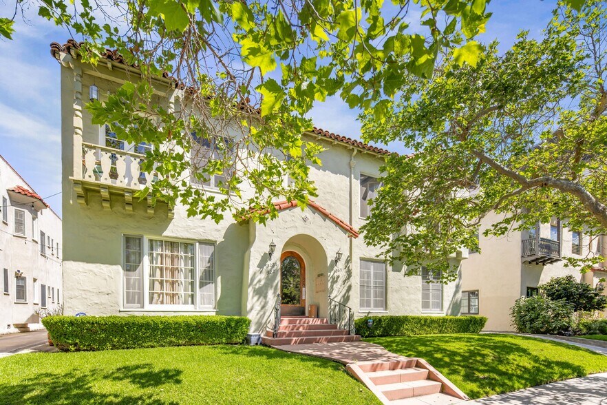 320 N Sycamore Ave, Los Angeles, CA à vendre - Photo du bâtiment - Image 3 de 7