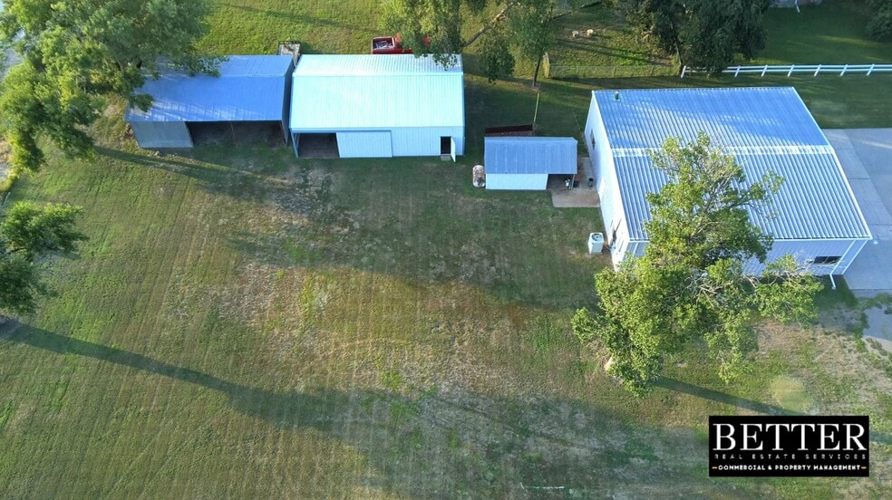 408 Strickler St, Waco, NE for sale - Building Photo - Image 3 of 21
