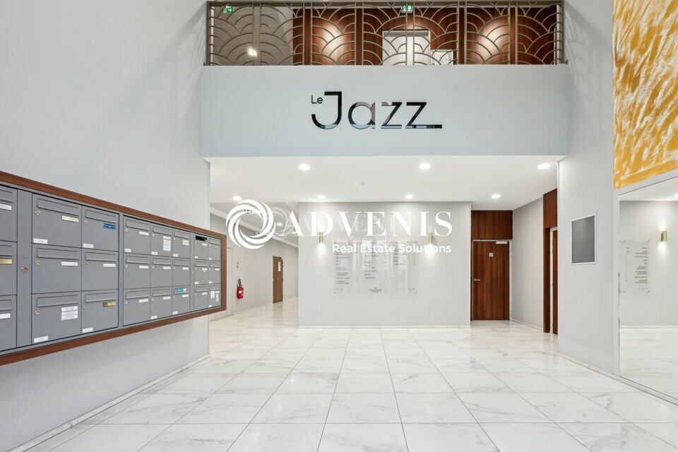 Office in Chessy for lease Lobby- Image 1 of 13