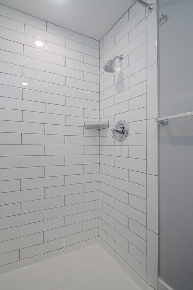 1518 E Passyunk Ave, Philadelphia, PA à vendre - Photo intérieure - Image 2 de 32