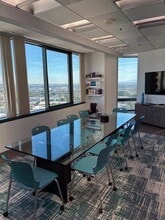 12400 Wilshire Blvd, Los Angeles, CA à louer Photo intérieure- Image 1 de 2