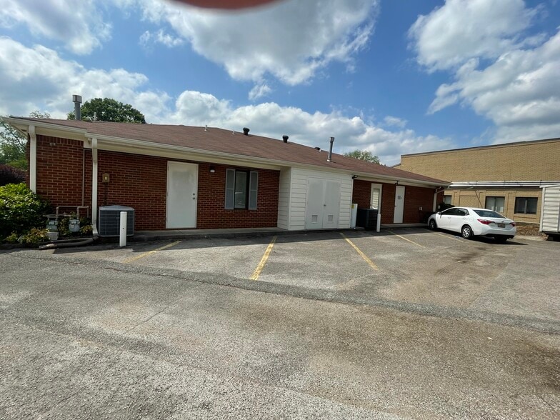 2327 Pansy St SW, Huntsville, AL for lease - Building Photo - Image 3 of 3