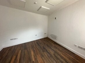 15 Coventry St, Nuneaton for lease Interior Photo- Image 2 of 3
