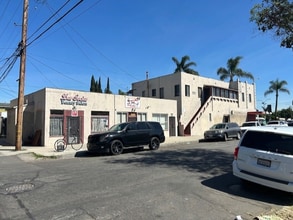 213-217 W 21st St, Long Beach, CA for lease Building Photo- Image 2 of 9