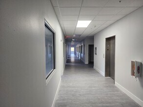 587 E State Road 434, Longwood, FL for lease Building Photo- Image 1 of 1