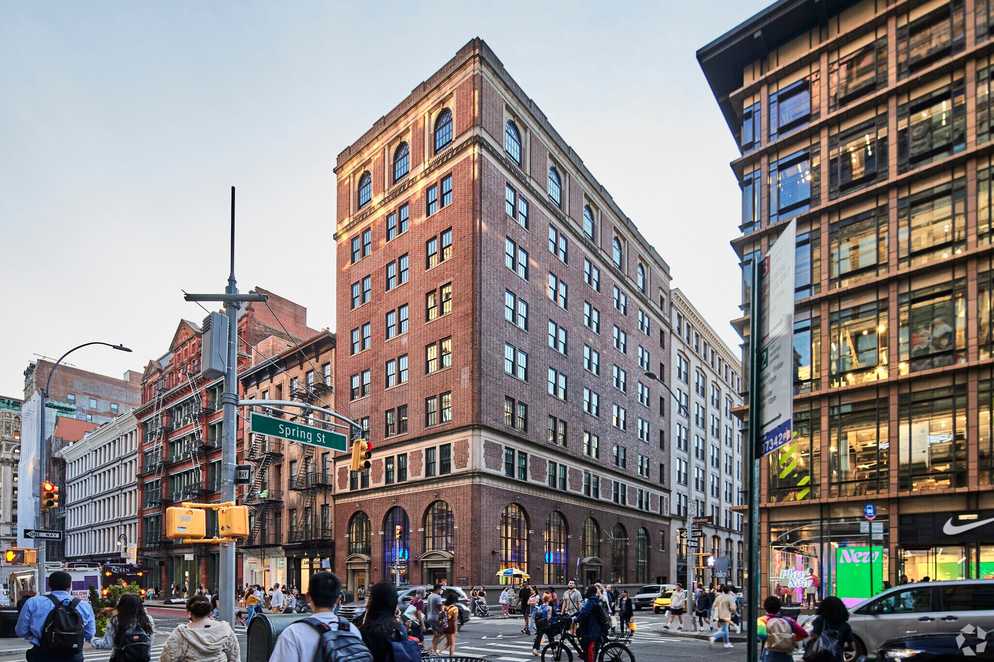 525 Broadway, New York, NY à louer Photo principale- Image 1 de 6