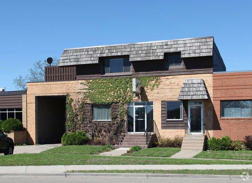 3982 Alabama Ave S, Saint Louis Park, MN à vendre - Photo principale - Image 1 de 2