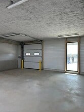 Flex in Tremblay-en-France for lease Building Photo- Image 1 of 3