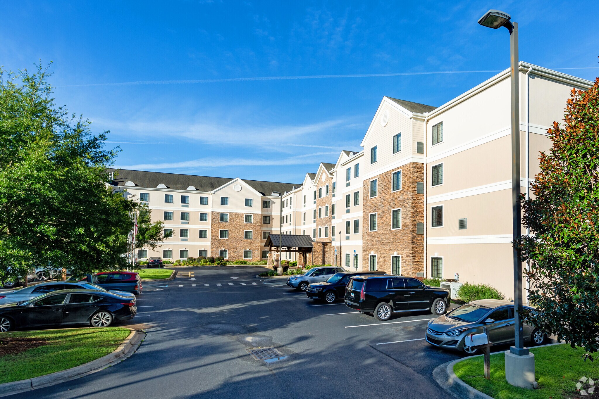 1600 Summit Lake Dr, Tallahassee, FL à vendre Photo principale- Image 1 de 6