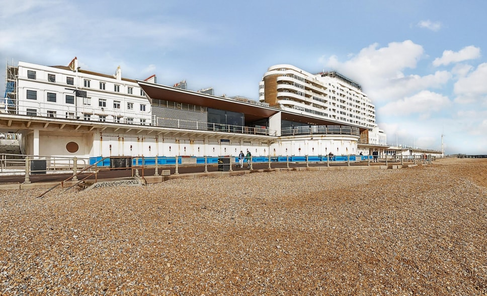 40 Marina, St Leonards On Sea for lease - Building Photo - Image 3 of 12