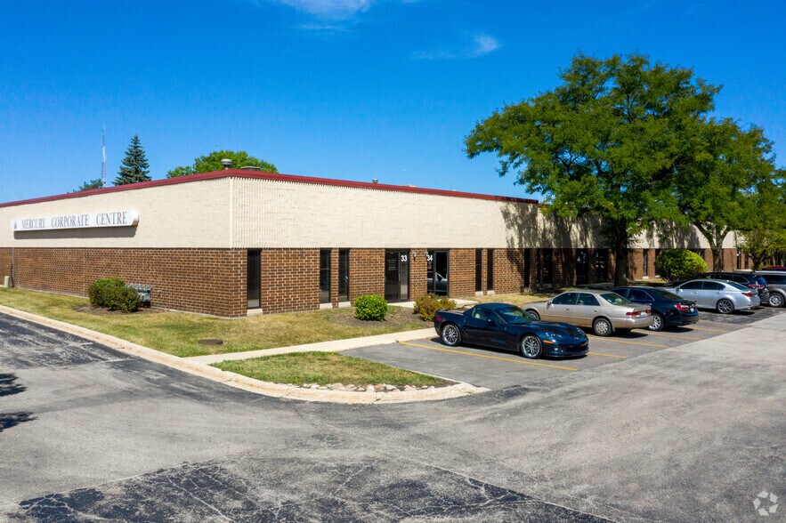 5410 Newport Dr, Rolling Meadows, IL à louer - Photo du bâtiment - Image 1 de 4