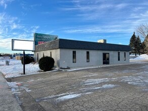 1119 N 42nd St, Grand Forks, ND à louer Photo intérieure- Image 1 de 10