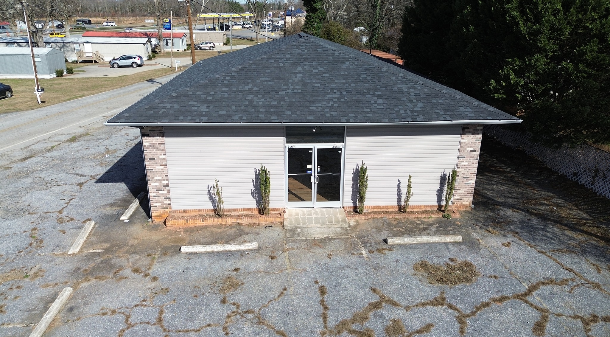 118 W Roosevelt Dr, Anderson, SC for lease Primary Photo- Image 1 of 6