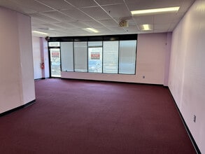 10800-10820 Rhode Island Ave, Beltsville, MD à louer Photo intérieure- Image 2 de 2
