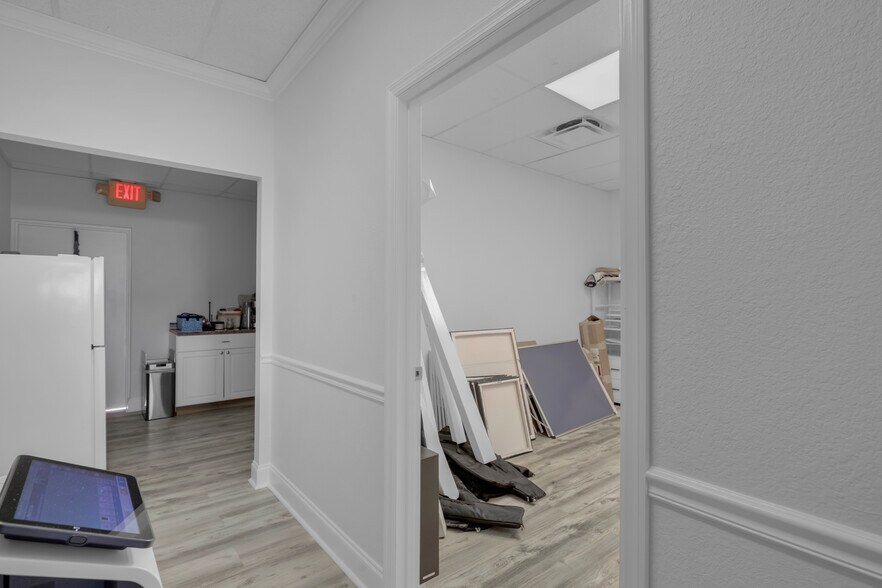 3718 N Roosevelt Blvd, Key West, FL à vendre - Photo du bâtiment - Image 3 de 14