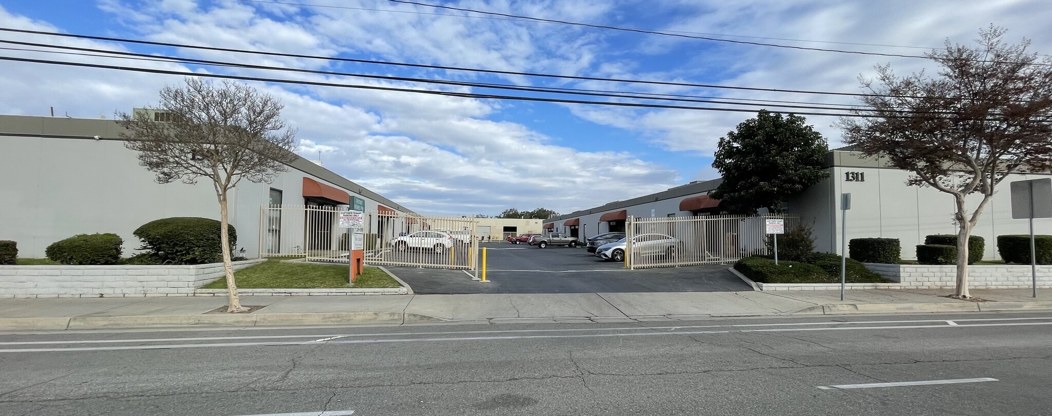 1311 E Chestnut Ave, Santa Ana, CA for lease Primary Photo- Image 1 of 5