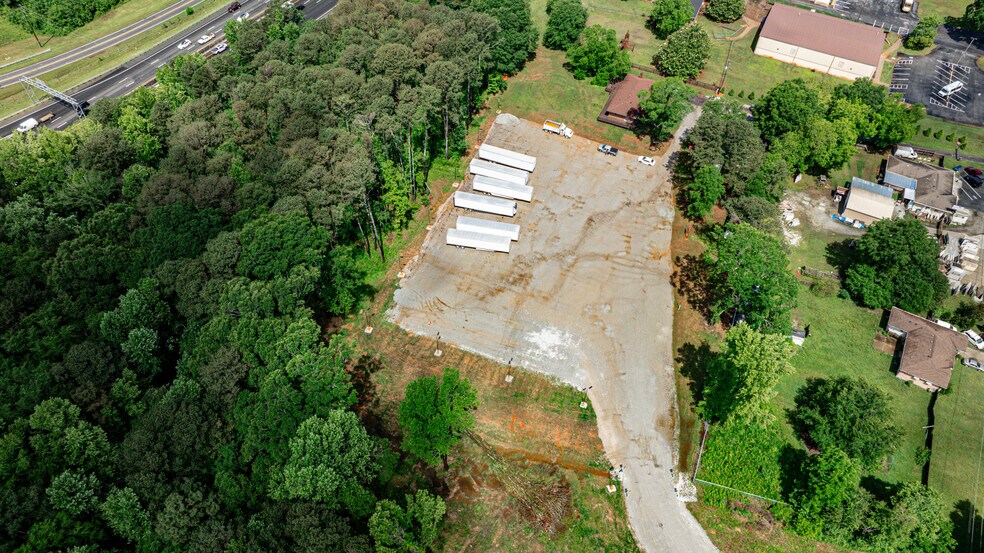 2332 Old Covington Hwy, Conyers, GA à vendre - Photo du bâtiment - Image 1 de 21