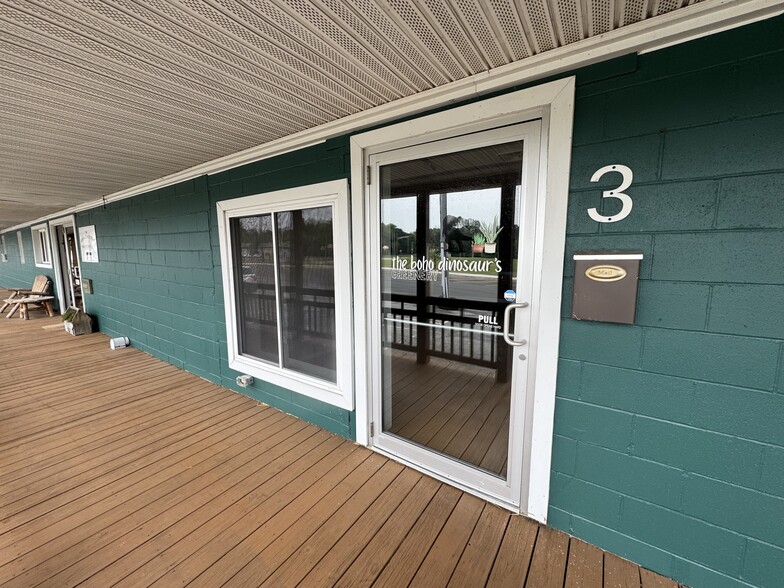 86 Briggs St, Johnstown, NY for lease - Building Photo - Image 2 of 13