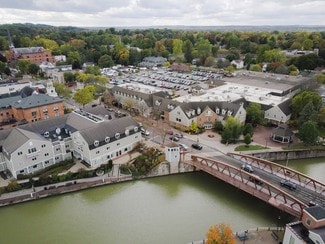 More details for 1-200 Fairport Village Lndg, Fairport, NY - Retail for Lease