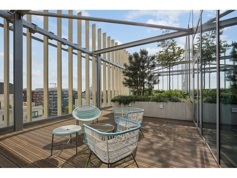 27 Rue De Clichy, Saint-Ouen-sur-Seine for lease - Building Photo - Image 3 of 19