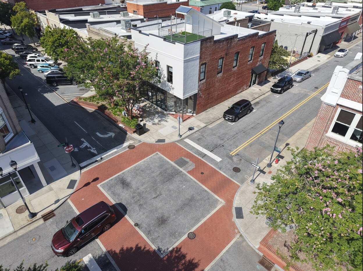 400 Evans St, Greenville, NC à louer Photo du bâtiment- Image 1 de 8