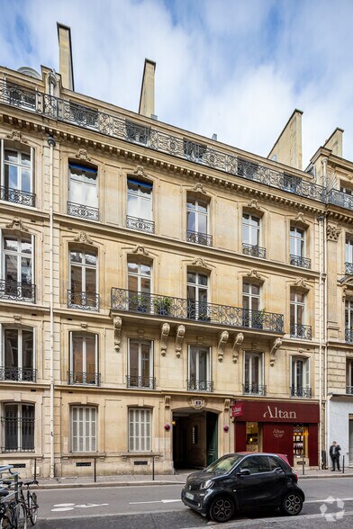 11 Rue Lincoln, Paris à louer - Photo principale - Image 1 de 10