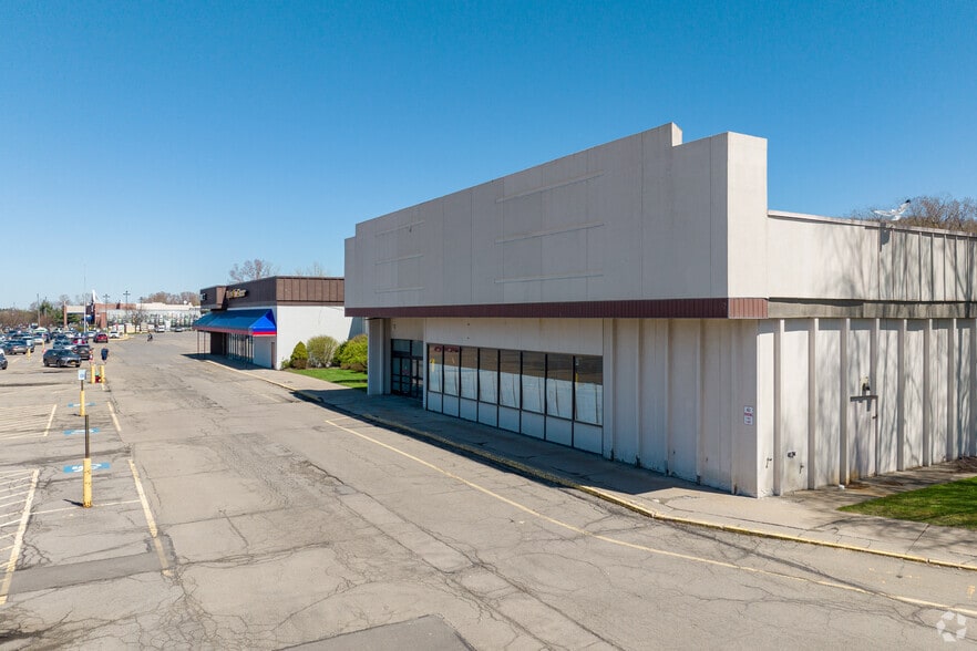 848-854 State Route 13, Cortland, NY for sale - Building Photo - Image 2 of 8