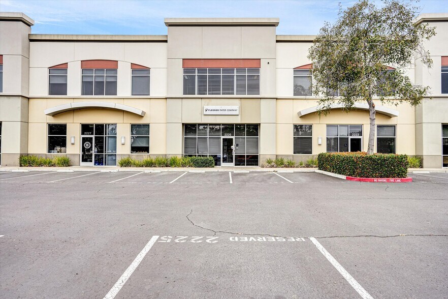 2221-2239 Harbor Bay Pky, Alameda, CA à vendre - Photo du bâtiment - Image 2 de 26