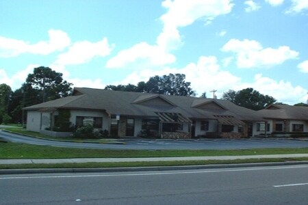 7632-7634 Massachusetts Ave, New Port Richey, FL à vendre Photo du bâtiment- Image 1 de 1