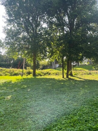 Plus de détails pour 343 Oak Ridge Dr, Twin Lakes, WI - Terrain à louer