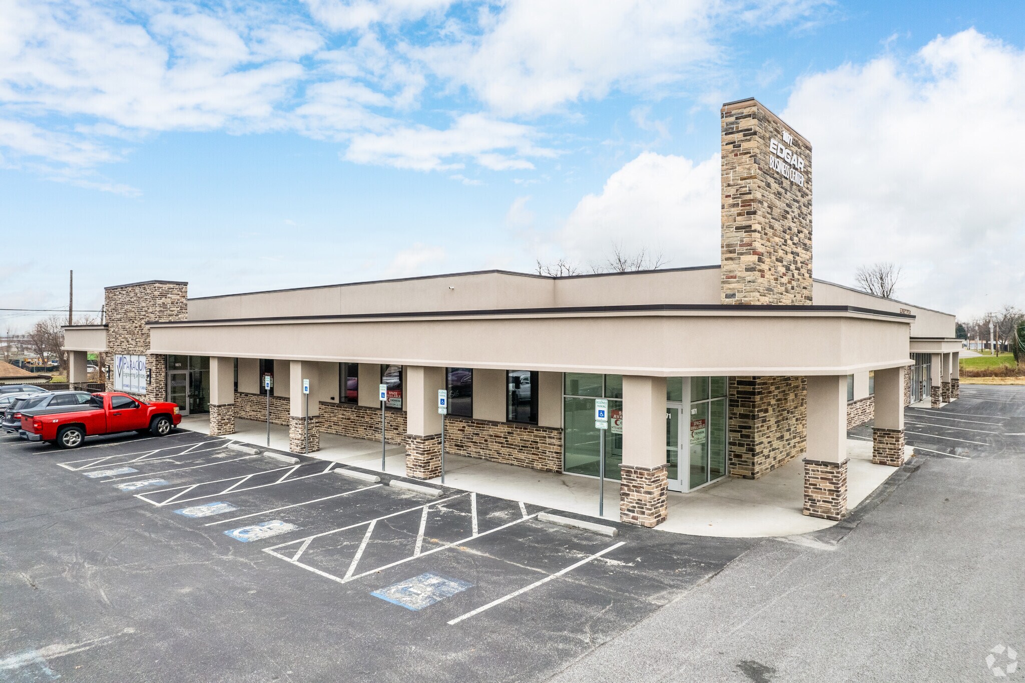 1071 Edgar St, York, PA for sale Primary Photo- Image 1 of 17