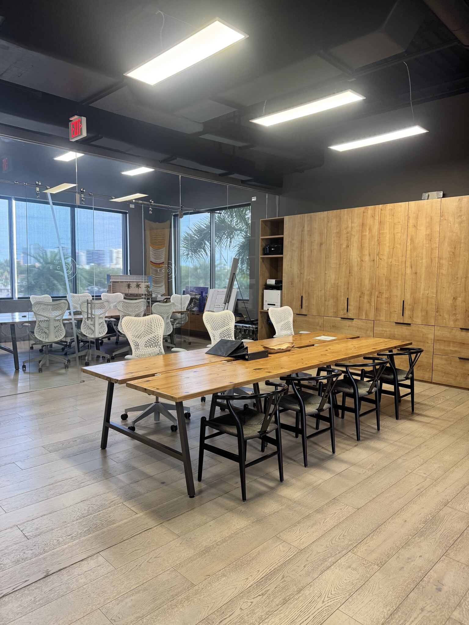 601 N Federal Hwy, Hallandale Beach, FL for lease Interior Photo- Image 1 of 11