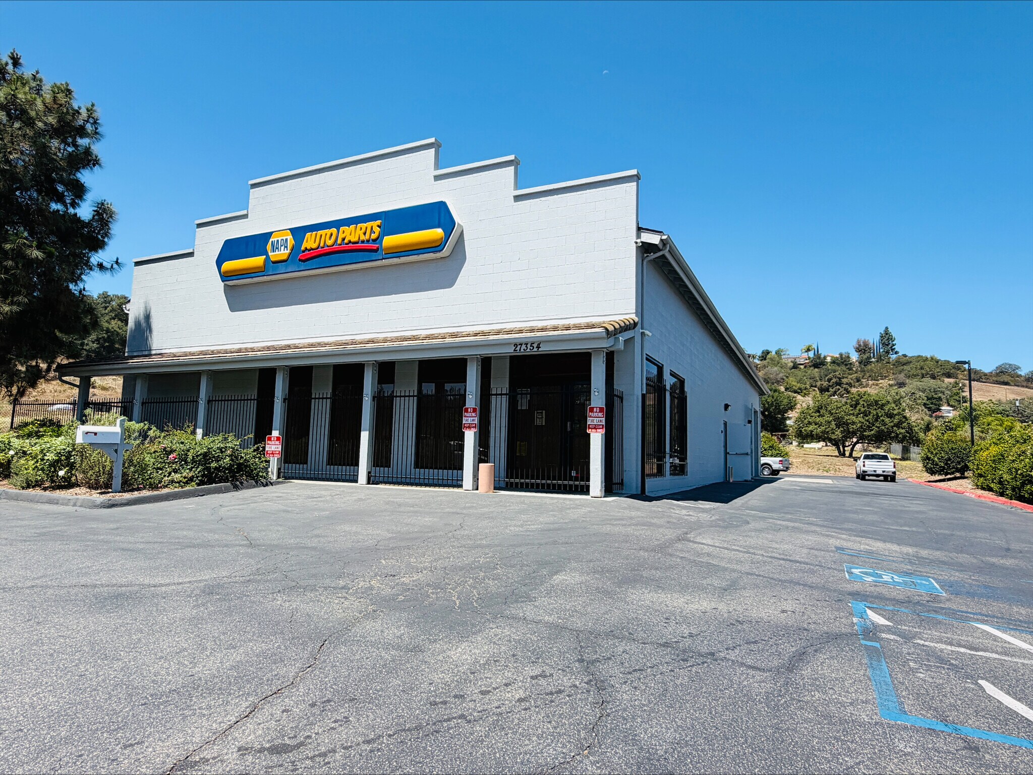 27354 Valley Center Rd, Valley Center, CA à louer Photo principale- Image 1 de 6