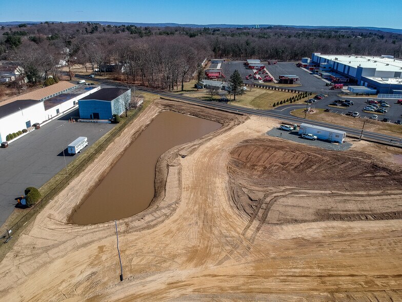 410-428 Ellington Rd, South Windsor, CT à louer - Aérien - Image 2 de 11
