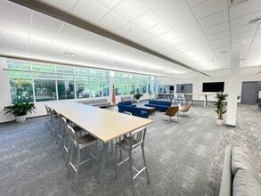 5950 NW 1st Pl, Gainesville, FL for lease Interior Photo- Image 2 of 10