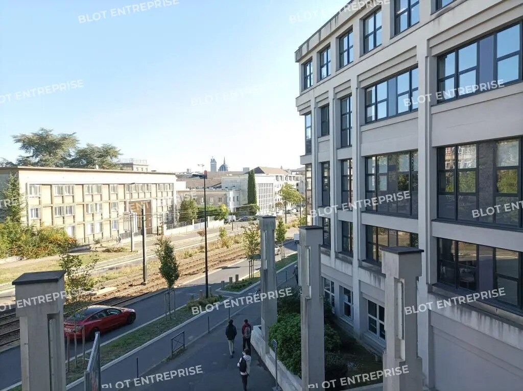 Bureau dans Nantes à louer Photo du bâtiment- Image 1 de 8