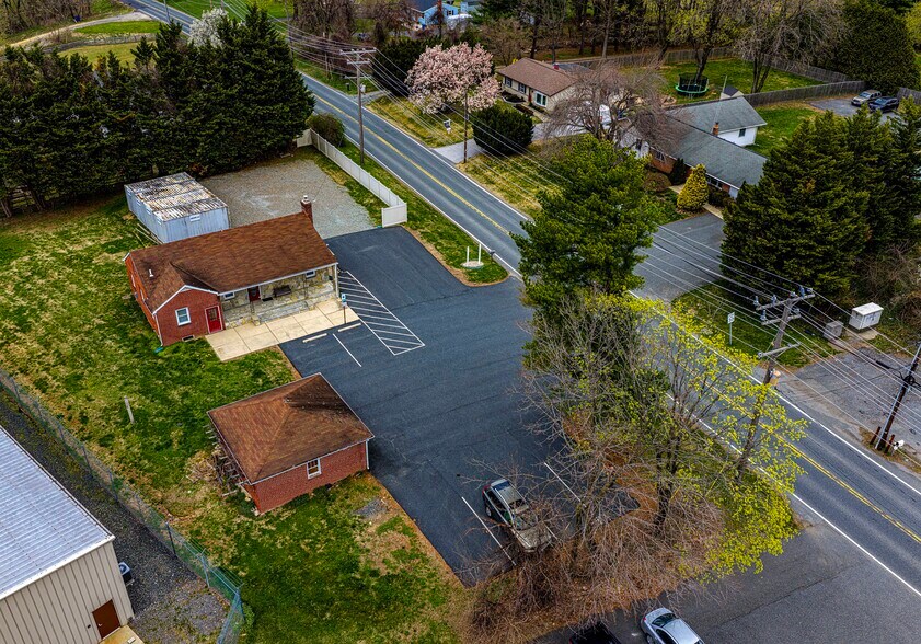 1379 W Jarrettsville Rd, Forest Hill, MD à vendre - Photo du bâtiment - Image 2 de 32
