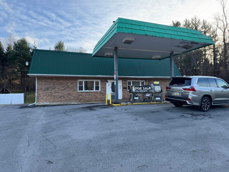 116 Clear Fork Rd, Tazewell, VA à vendre - Photo principale - Image 1 de 7