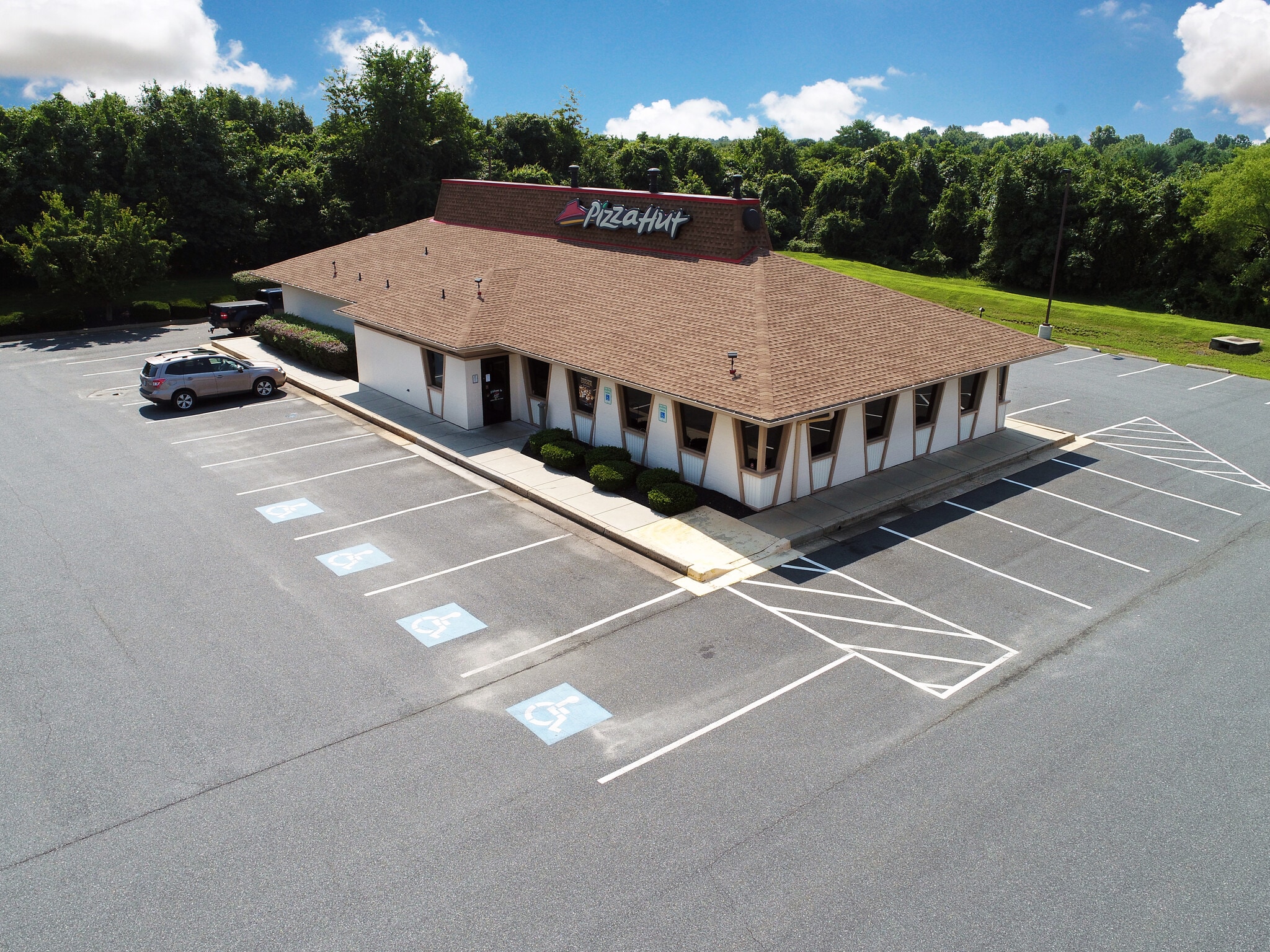 5 Newport Dr, Forest Hill, MD for sale Primary Photo- Image 1 of 8