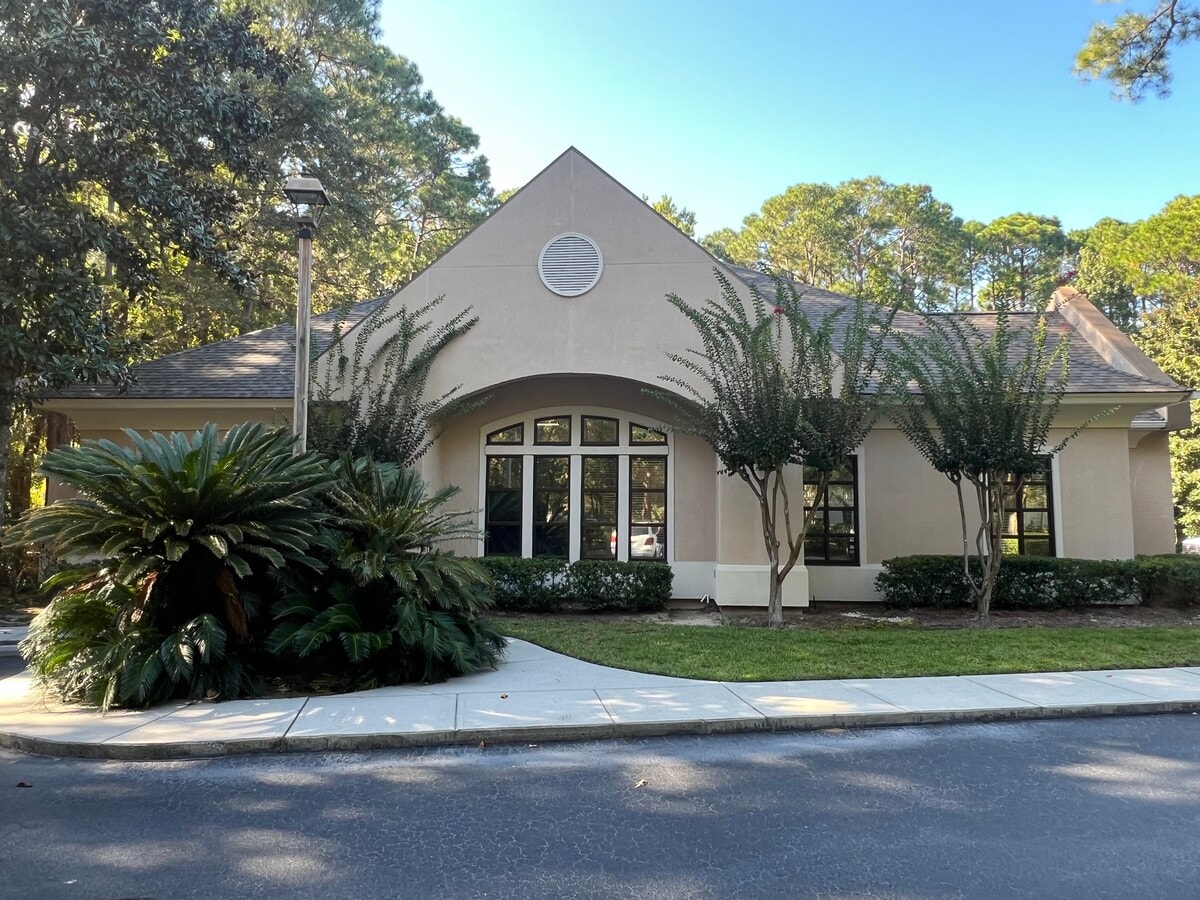 70 N Main St, Hilton Head Island, SC 29926 - Unité 200 -  - Photo intérieure - Image 1 of 29