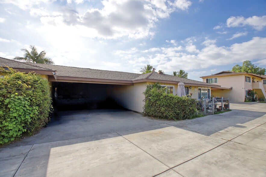 6029 Live Oak St, Bell Gardens, CA à vendre - Photo du bâtiment - Image 2 de 6