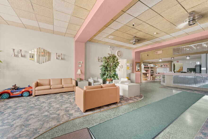 36 W 4th St, Dubuque, IA à vendre - Photo du bâtiment - Image 2 de 46