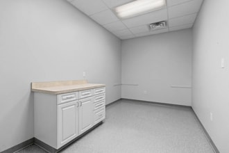 35-39 Kennedy Dr, Putnam, CT à louer Photo intérieure- Image 2 de 12