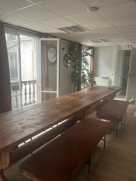 36 Rue Laffitte, Paris for lease - Interior Photo - Image 2 of 11