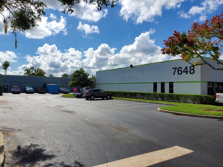 7648 Southland Blvd, Orlando, FL for lease - Building Photo - Image 2 of 8